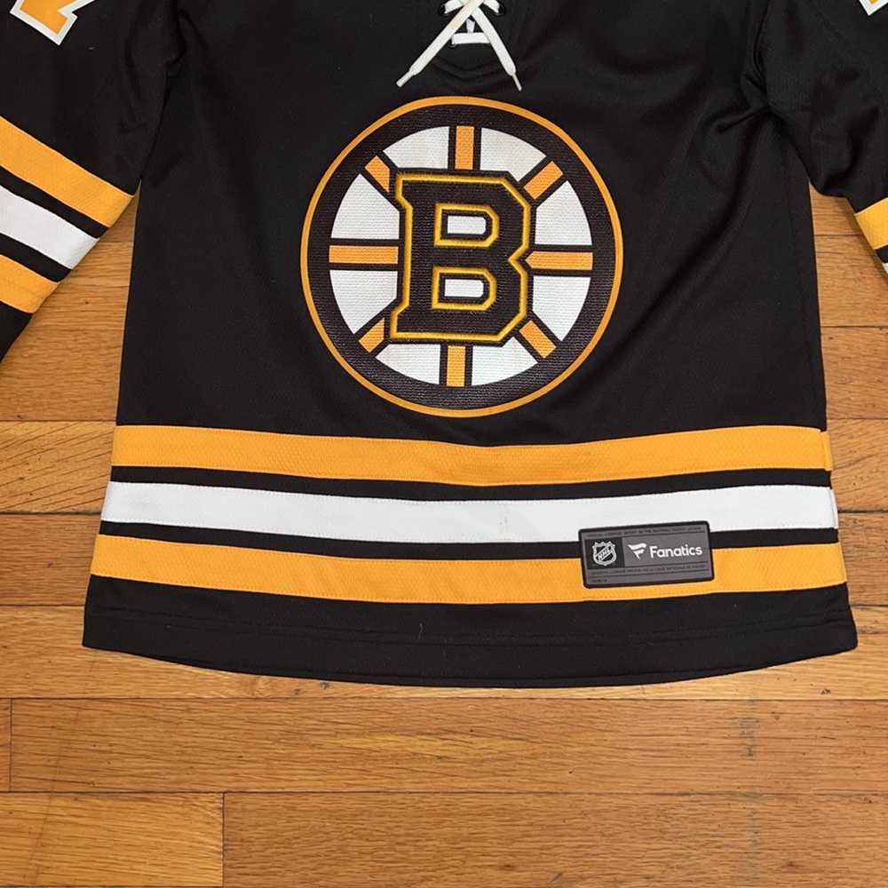 Fanatics Boston Bruins Patrice Bergeron #37 Jersey Youth S/M - Picture 5 of 13